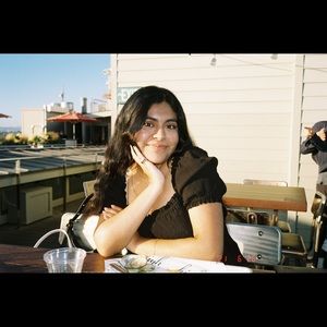 Meet your Posher, Yelitza